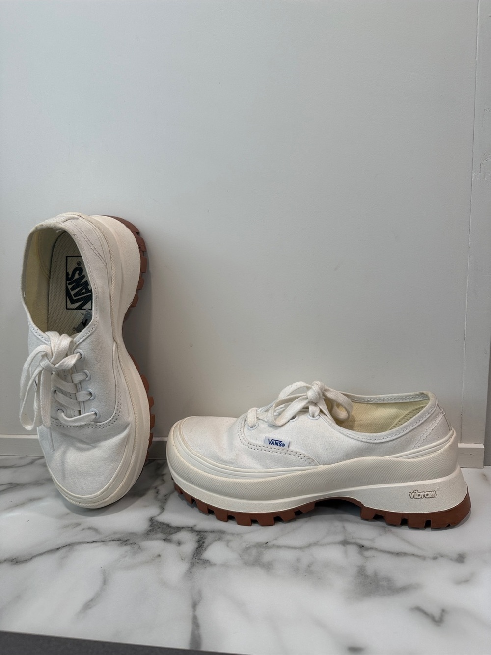 Vans Authentic Vibram DX Classics Women’s sneakers White size 7